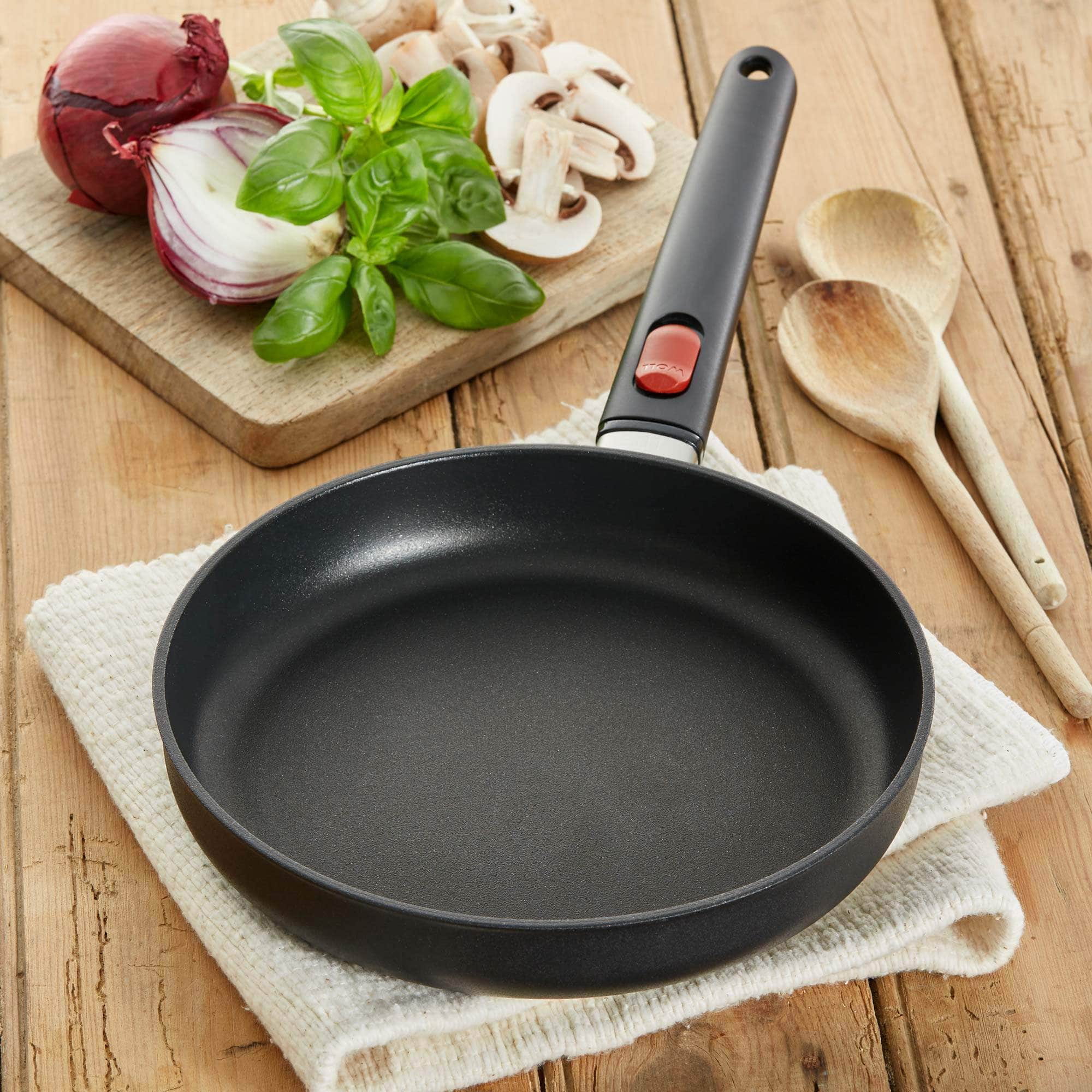 Woll Cookware, Woll Pans, Expert Non-Stick